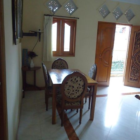 The Reinhold Guesthouse Bali Керобокан Екстер'єр фото