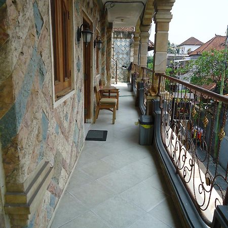 The Reinhold Guesthouse Bali Керобокан Екстер'єр фото