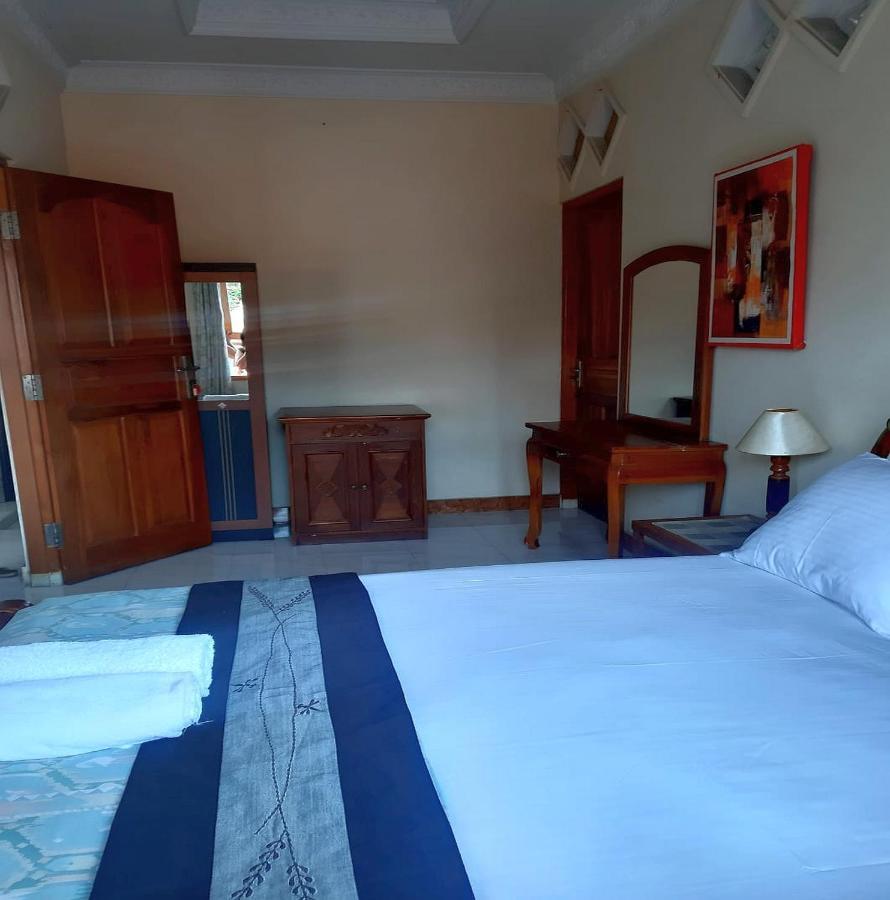 The Reinhold Guesthouse Bali Керобокан Екстер'єр фото