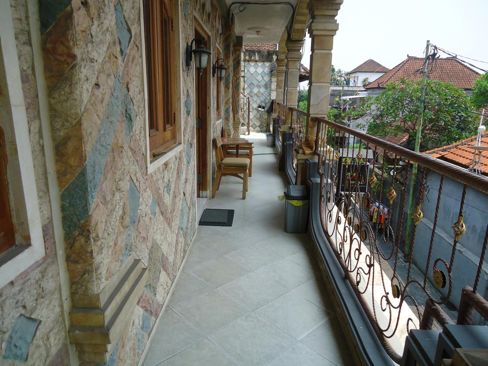 The Reinhold Guesthouse Bali Керобокан Екстер'єр фото
