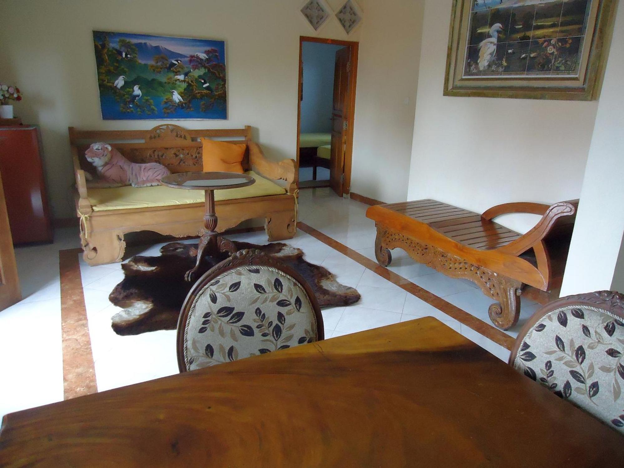 The Reinhold Guesthouse Bali Керобокан Екстер'єр фото